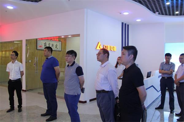 ¾Å´Î·½Ïòµ¼¿¼²ìÒÚÍò28µçÉÌ.jpg ¾Å´Î·½Ïòµ¼¿¼²ìÒÚÍò28µçÉÌ.jpg