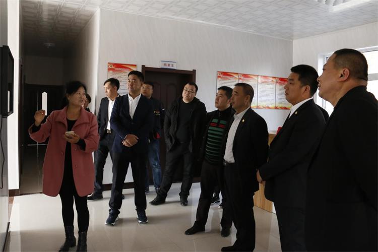 ²ÜÓñѧ¶Ê³¤ÊµµØµ÷ÑÐÖÇ»ÛÐæÂäÏîÄ¿.jpg ²ÜÓñѧ¶Ê³¤ÊµµØµ÷ÑÐÖÇ»ÛÐæÂäÏîÄ¿.jpg