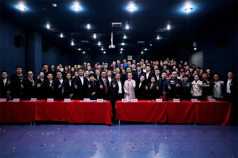 2019亿万28必胜.jpg 2019亿万28必胜.jpg